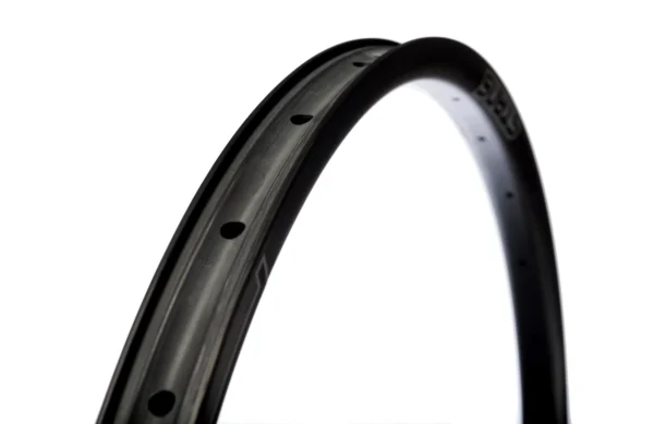 Aro Stan's NoTubes Arch CB7 Carbon 27,5” - Imagem 3